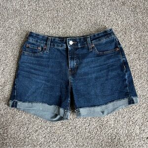 Levi’s Denizen Mid-rise Dark Wash Denim Shorts, Size 4
